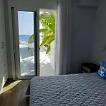 Holiday home Beachfront Bliss