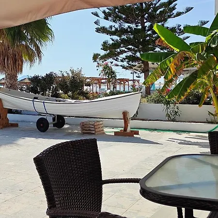 Beachfront Bliss Vakantiehuis *